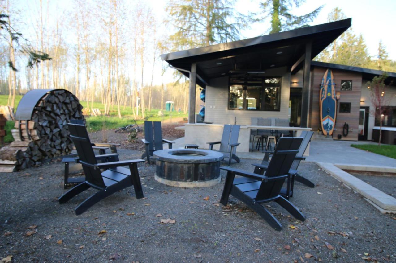Luxe Lake Cabin Hot Tub Grill Firepit Ev Charger Onalaska المظهر الخارجي الصورة