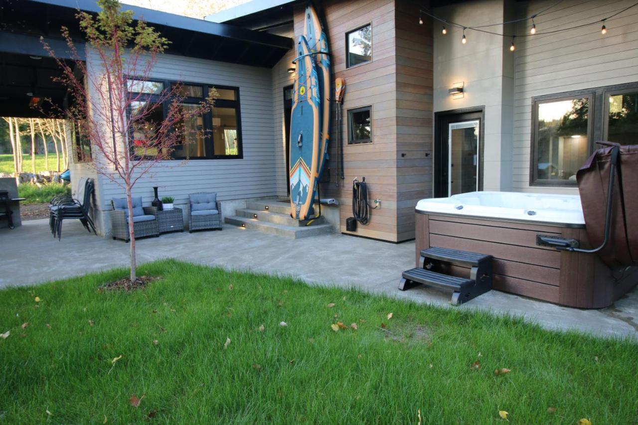 Luxe Lake Cabin Hot Tub Grill Firepit Ev Charger Onalaska المظهر الخارجي الصورة